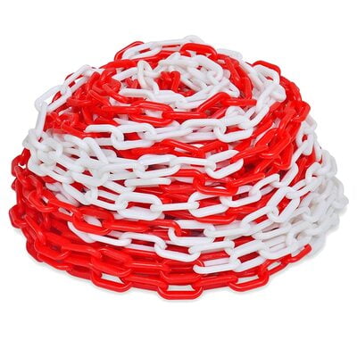 Plastic chain for barrier